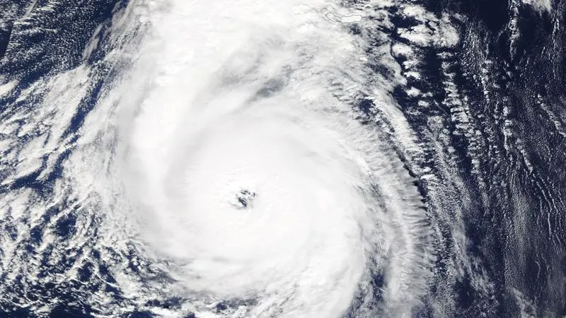 Imagen del huracán Ophelia tomada por la NASA