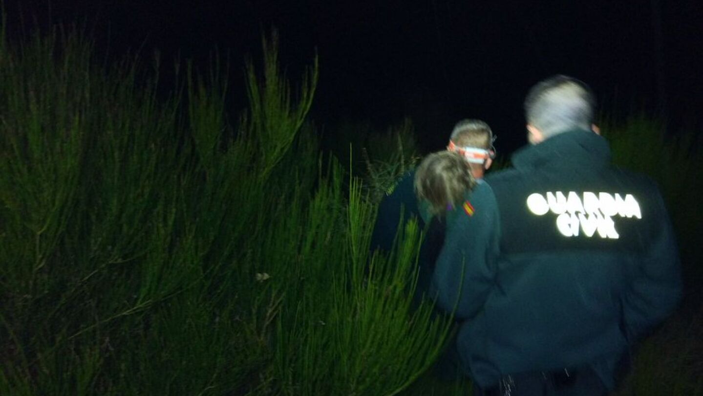 Momento del rescate de la ni&ntilde;a en &Aacute;vila