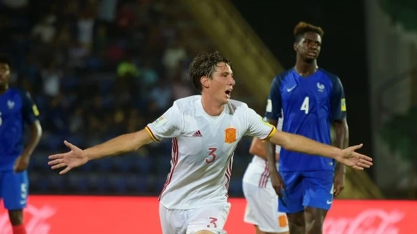 Juan Miranda celebra su gol ante Francia