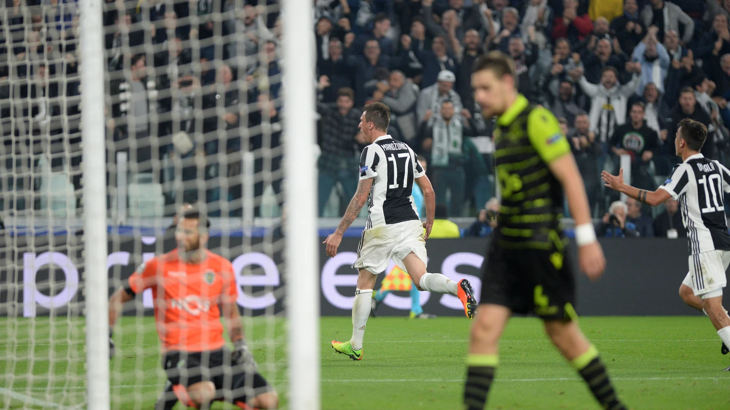 Mandzukic celebra su gol ante el Sporting Mandzukic celebra su gol ante el Sporting