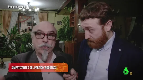 Simpatizante de 'Nosotros' con Manuel Burque Simpatizante de 'Nosotros' con Manuel Burque