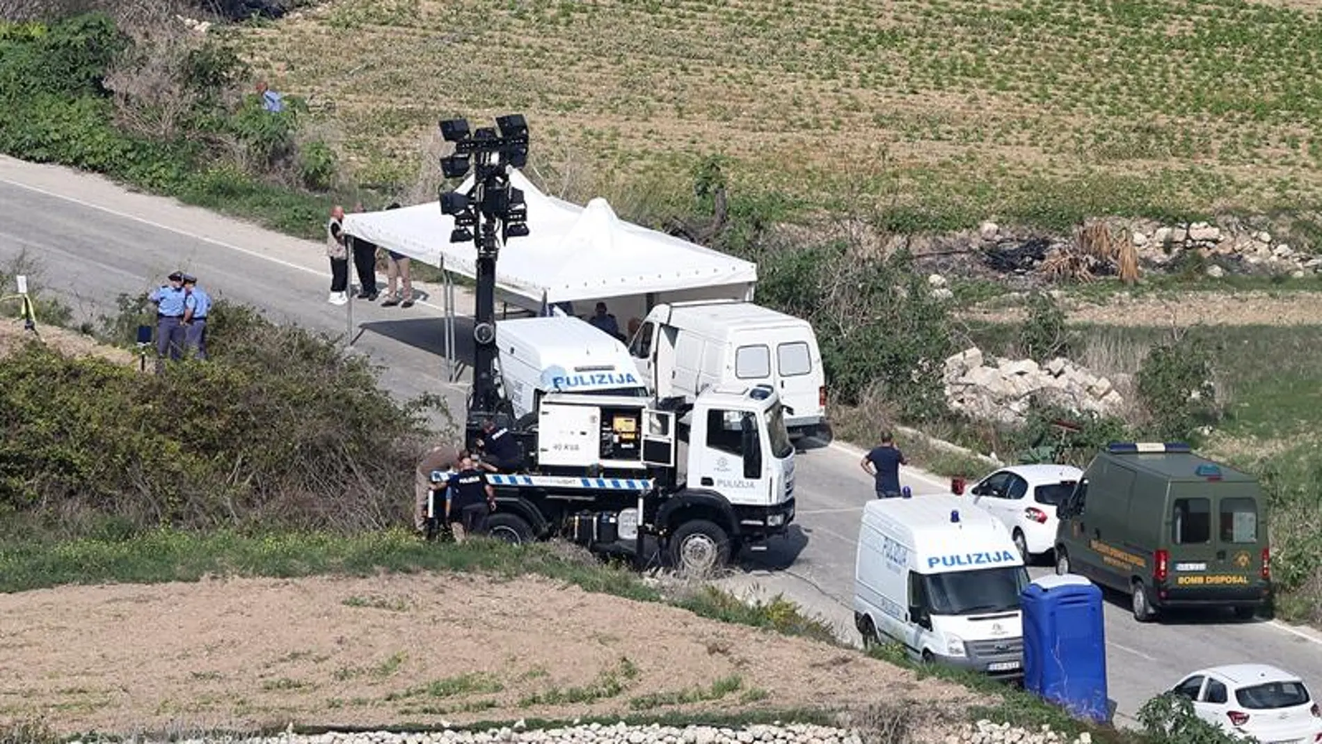 Vista general del lugar donde falleció la periodista maltesa Daphne Caruana Galizia al explotar su coche