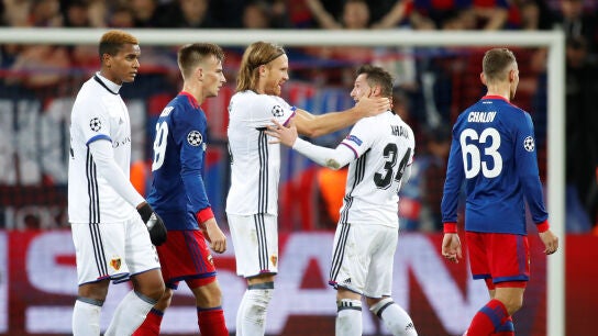 Los jugadores del Basilea celebran su victoria ante el CSKA