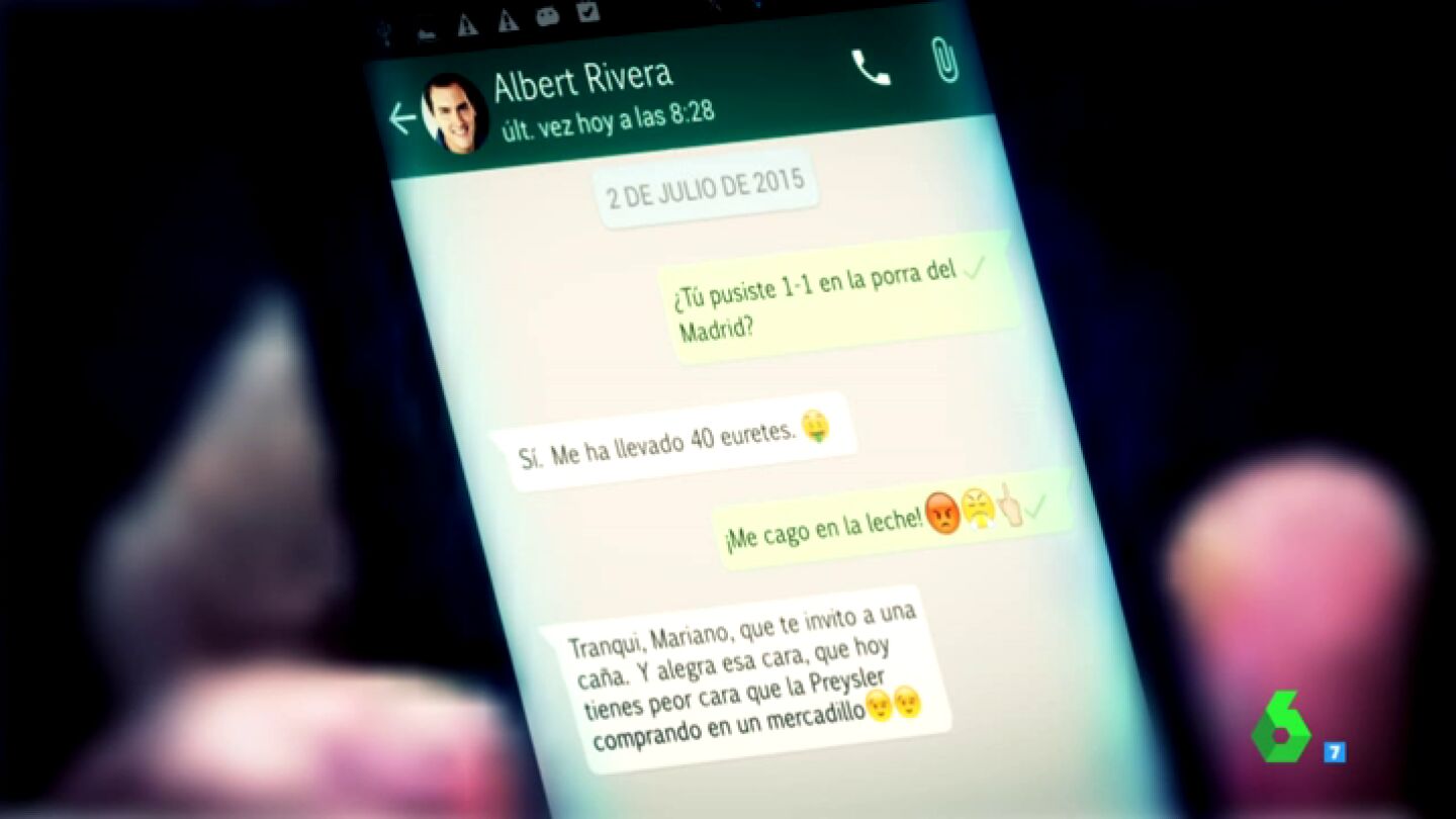 "Tranqui, Mariano, que te invito a una ca&ntilde;a"; as&iacute; fue la "verdadera" conversaci&oacute;n por Whatsapp de Rajoy y Rivera en el Congreso
