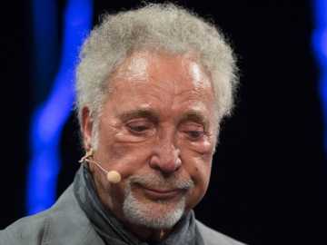 Tom Jones Tom Jones