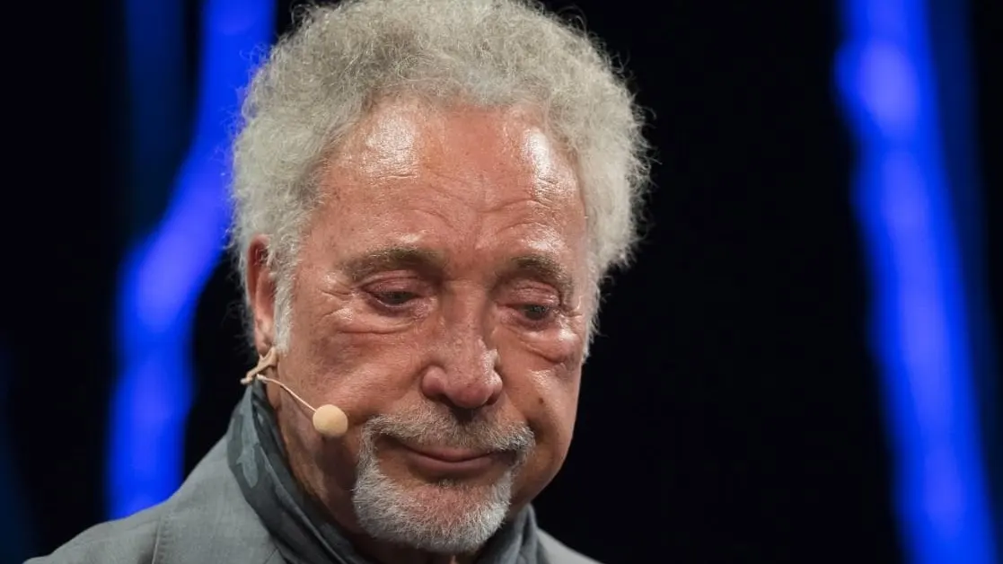 Tom Jones Tom Jones