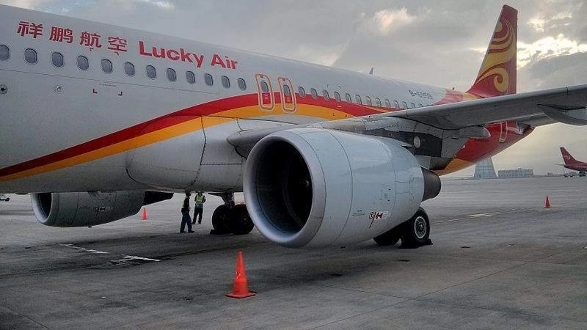 Avión de la aerolínea Lucky Air, China