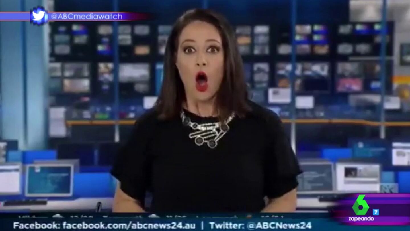 Menuda sorpresa se lleva esta periodista cuando se entera que est&aacute; en directo