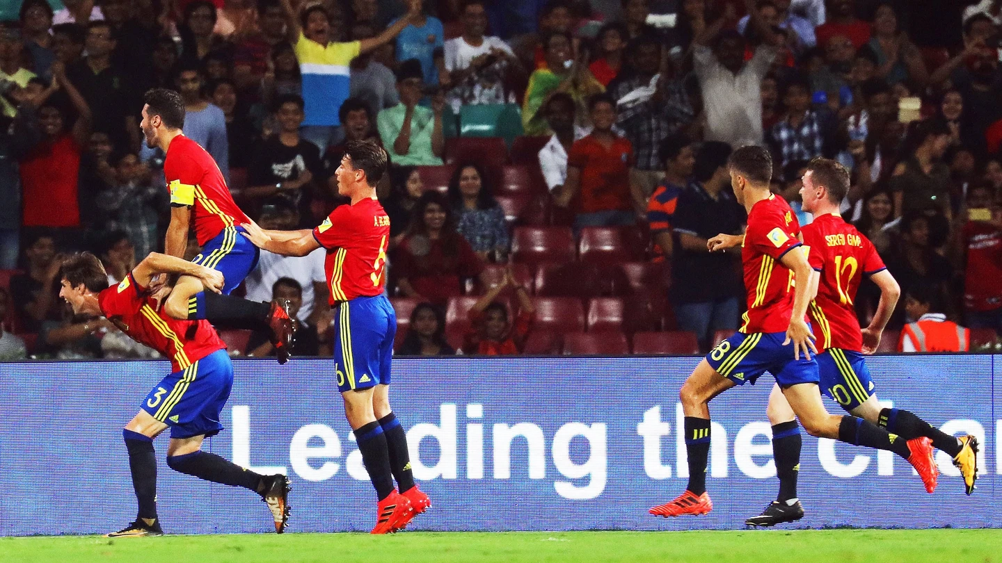 Los jugadores de la selección española Sub-17 celebran un gol Los jugadores de la selección española Sub-17 celebran un gol