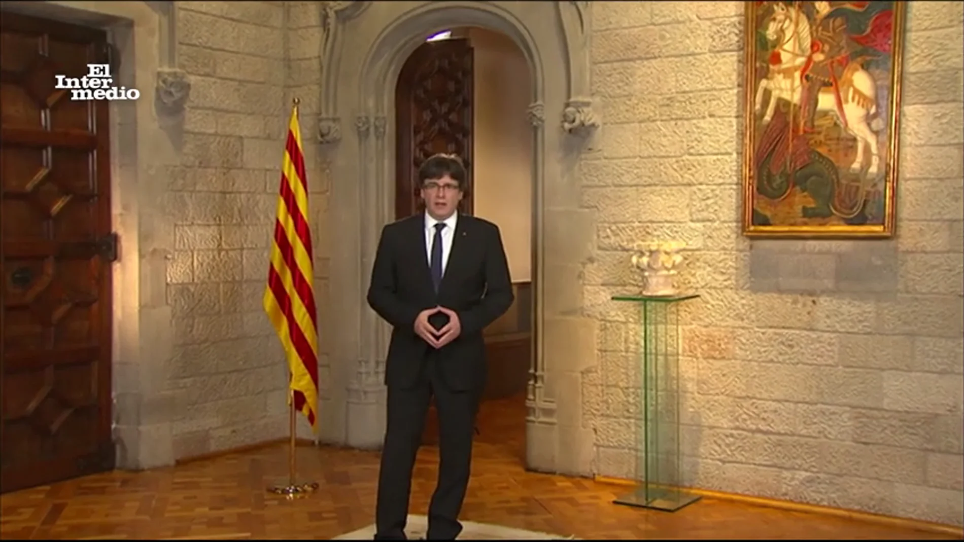 Carles Puigdemont pide perdón como el rey Juan Carlos: "Lo siento mucho, me he equivocado y no volverá a ocurrir"