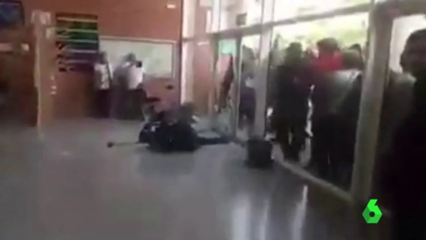 Agresión a un guardia civil durante el 1-O Agresión a un guardia civil durante el 1-O