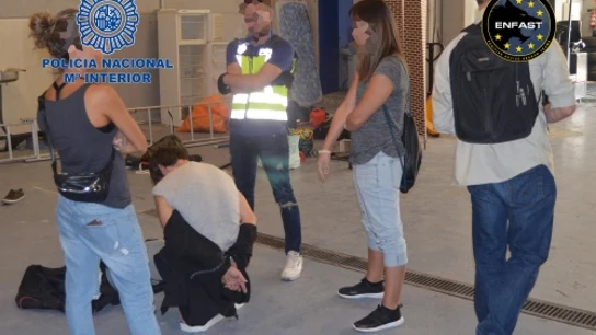 Momento de la detención del prófugo polaco Momento de la detención del prófugo polaco