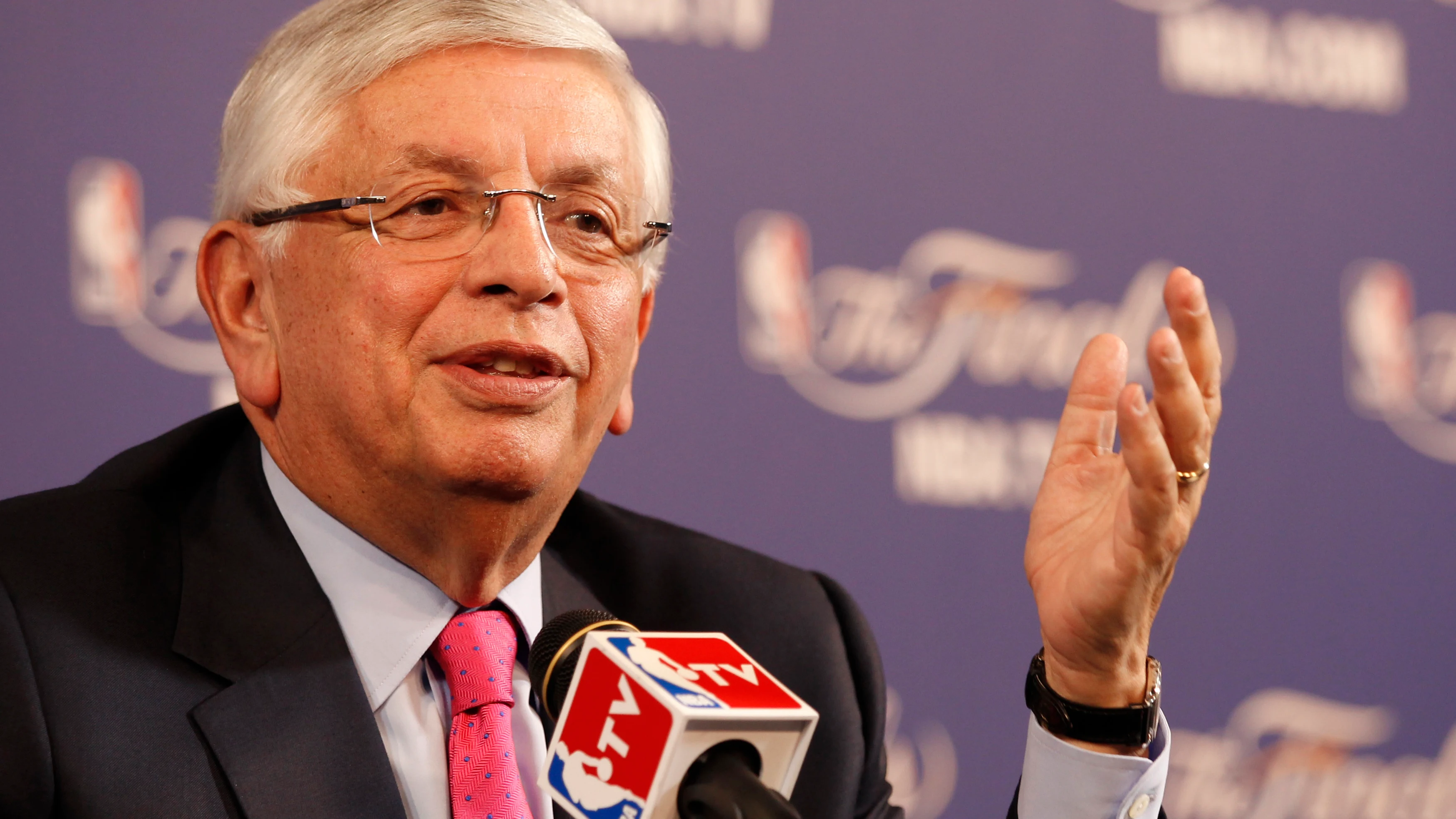 David Stern, durante una rueda de prensa