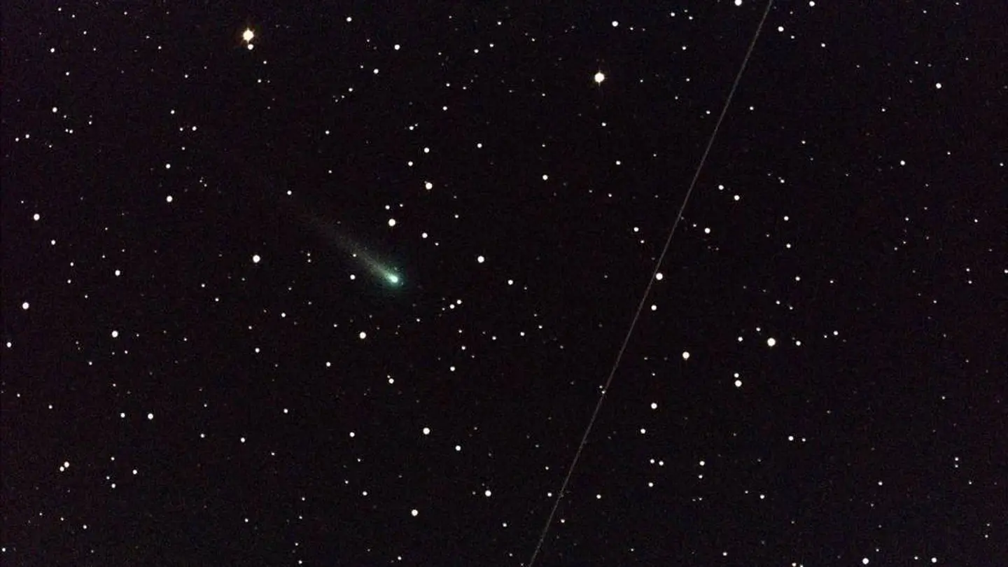 Imagen de archivo de un cometa Imagen de archivo de un cometa