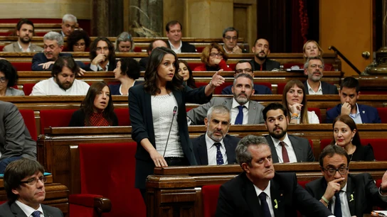 Rifirrafe entre Inés Arrimadas y Carme Forcadell Rifirrafe entre Inés Arrimadas y Carme Forcadell