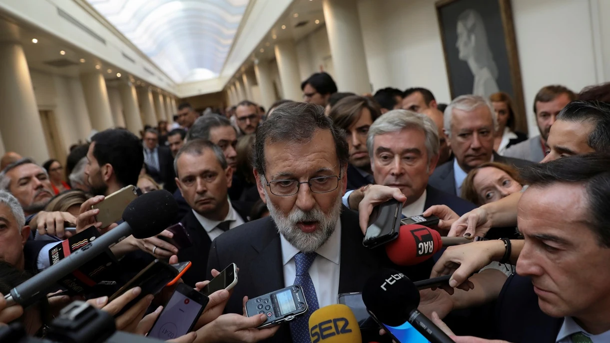 Mariano Rajoy en los pasillos del Senado