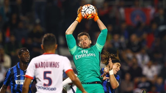 Nicolas Douchez, en un partido con el PSG Nicolas Douchez, en un partido con el PSG