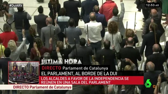 Más de 200 alcaldes a favor de la independencia se reúnen en el Parlament Más de 200 alcaldes a favor de la independencia se reúnen en el Parlament