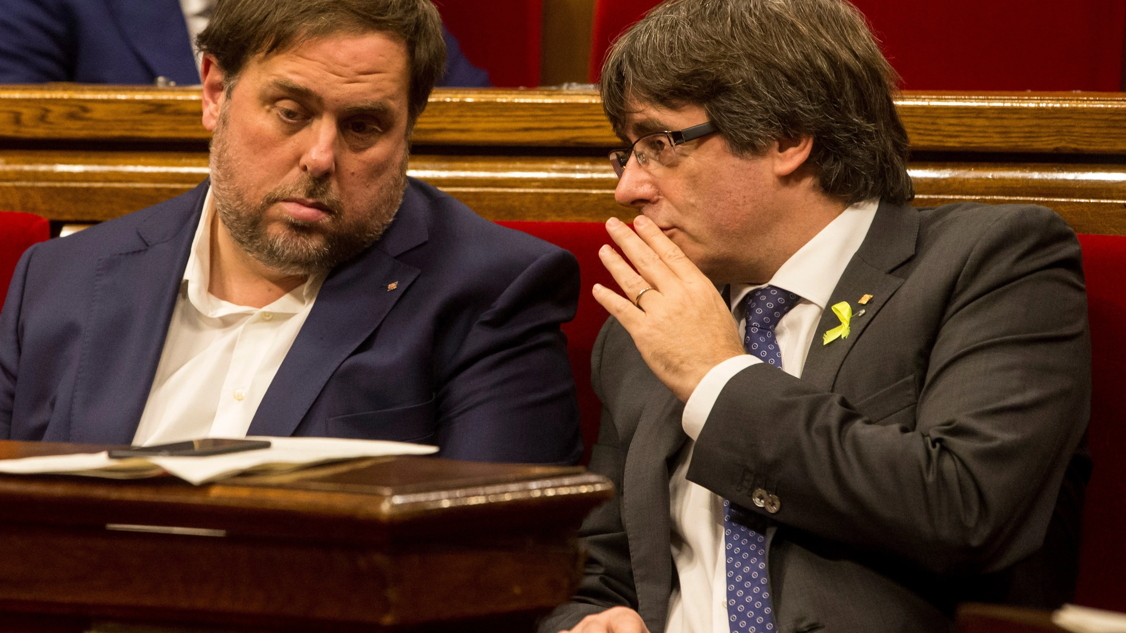 Puigdemont conversa con el vicerpresidente del Govern Oriol Junqueras