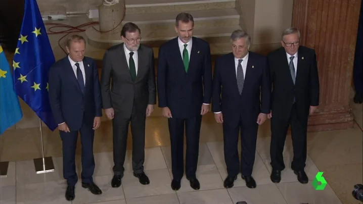 La comunidad internacional cierra la puerta a la independencia de Cataluña La comunidad internacional cierra la puerta a la independencia de Cataluña