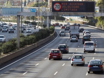 Imagen de vehículos circulando por la M30 Imagen de vehículos circulando por la M30