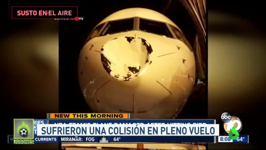 Aspecto del avi&oacute;n de los Thunder tras el impacto en pleno vuelo