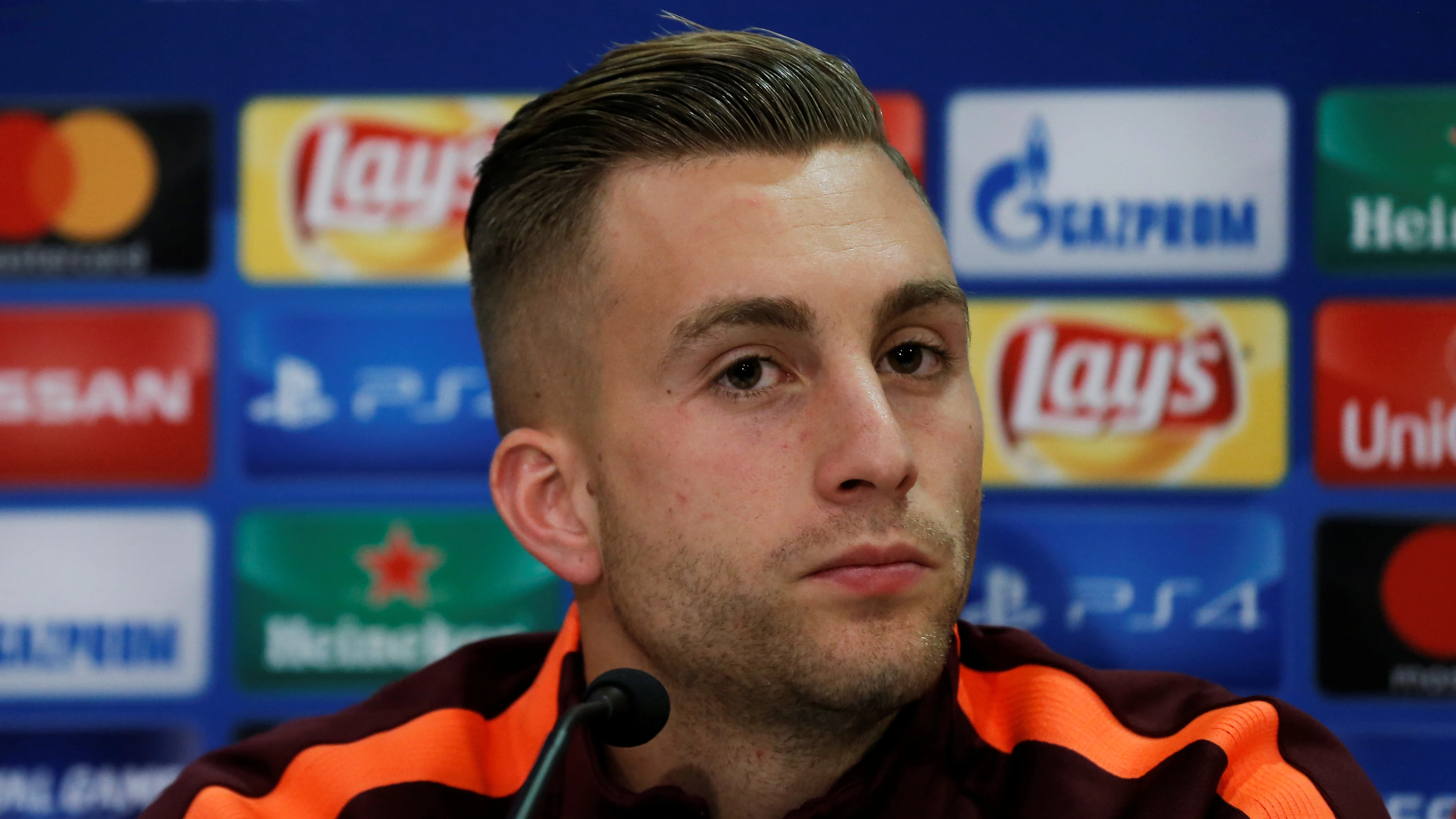 Deulofeu, durante la rueda de prensa