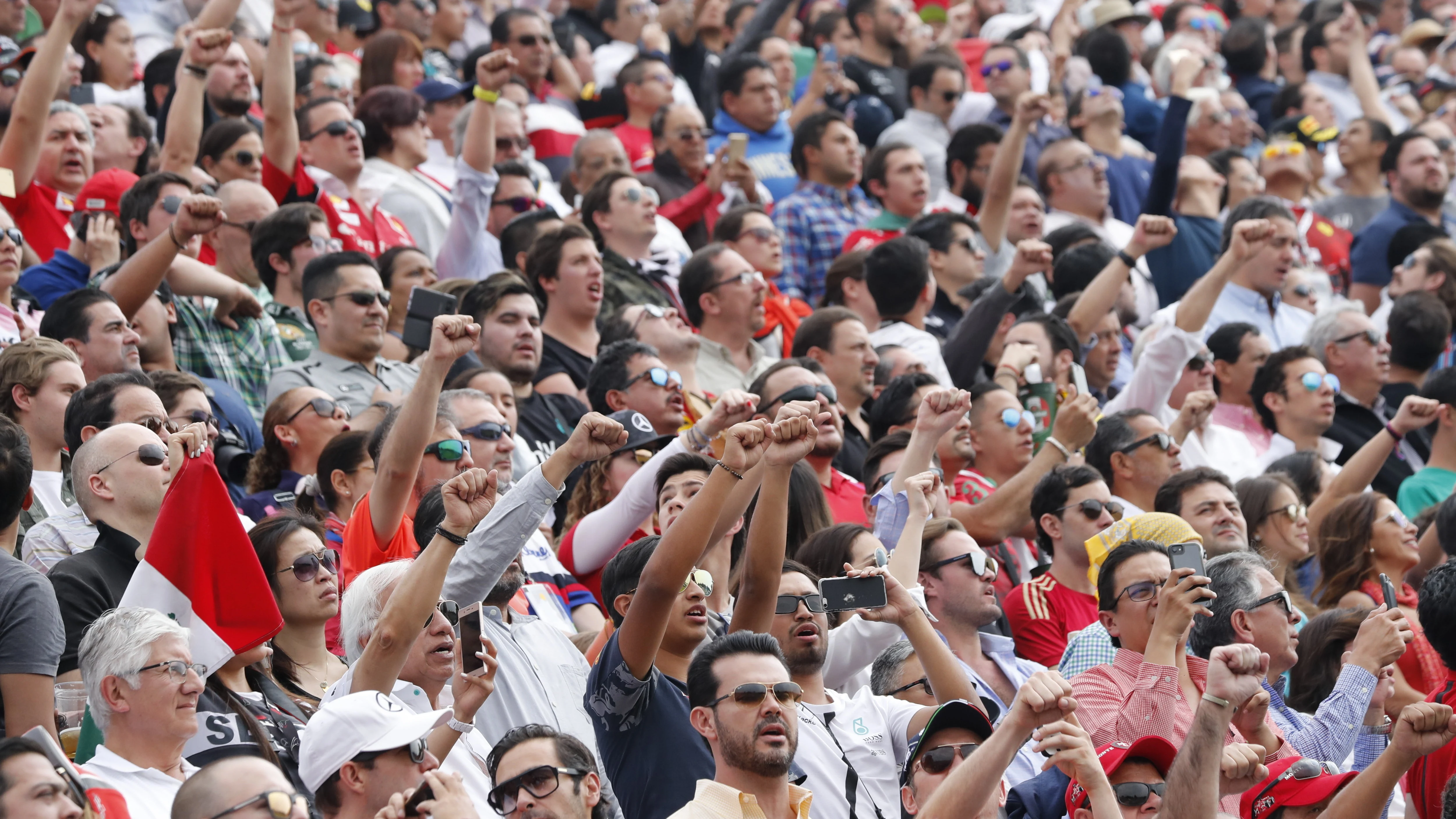 Homenaje a las víctimas del terremoto en el GP de México