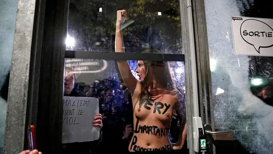 Activistas del grupo feminista ucraniano Femen protestan contra Roman Polanski Activistas del grupo feminista ucraniano Femen protestan contra Roman Polanski