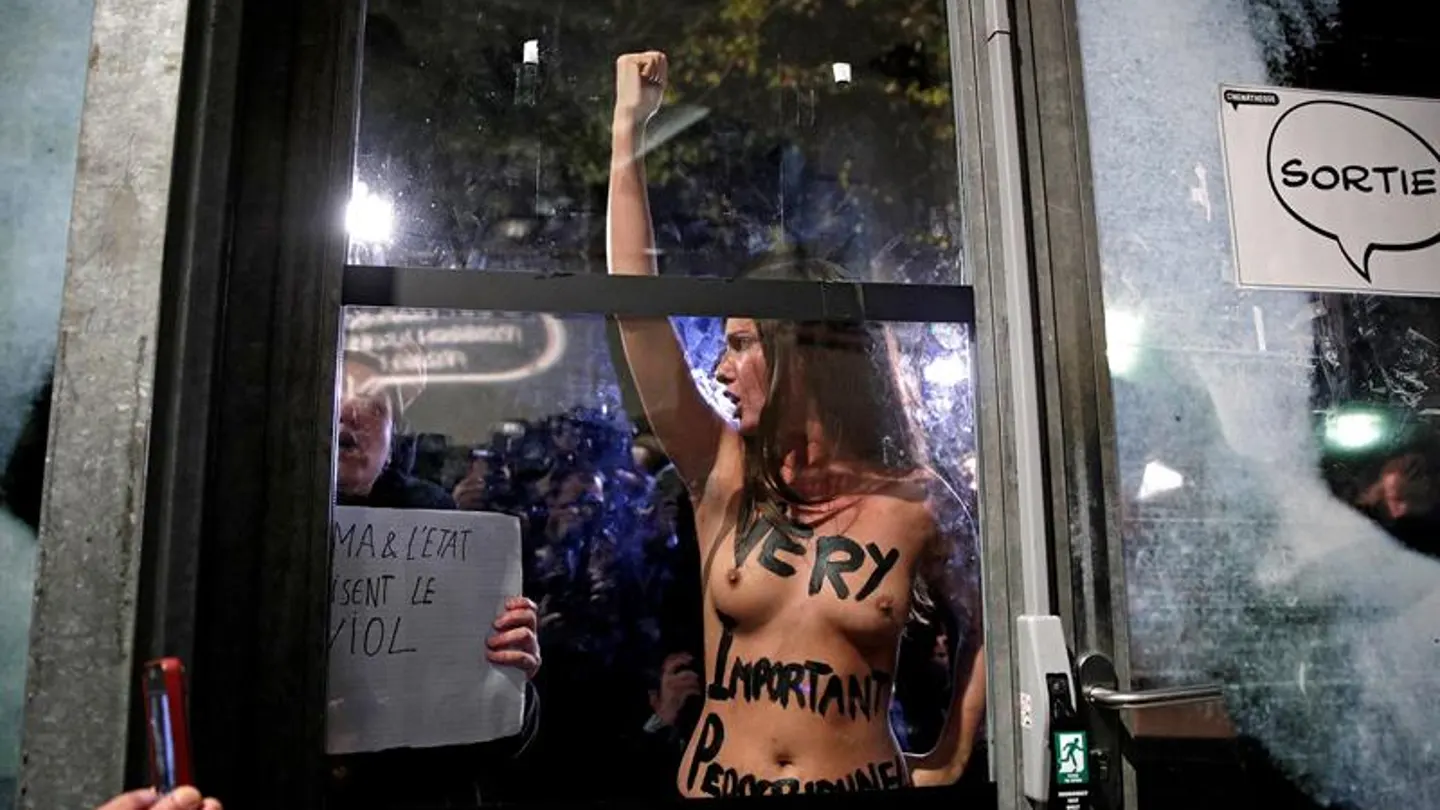 Activistas del grupo feminista ucraniano Femen protestan contra Roman Polanski Activistas del grupo feminista ucraniano Femen protestan contra Roman Polanski
