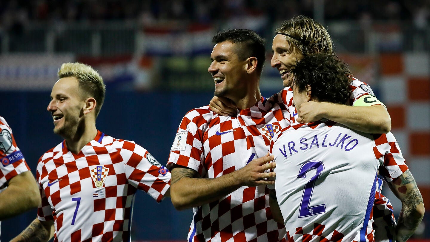 Los jugadores croatas celebran un gol ante Grecia