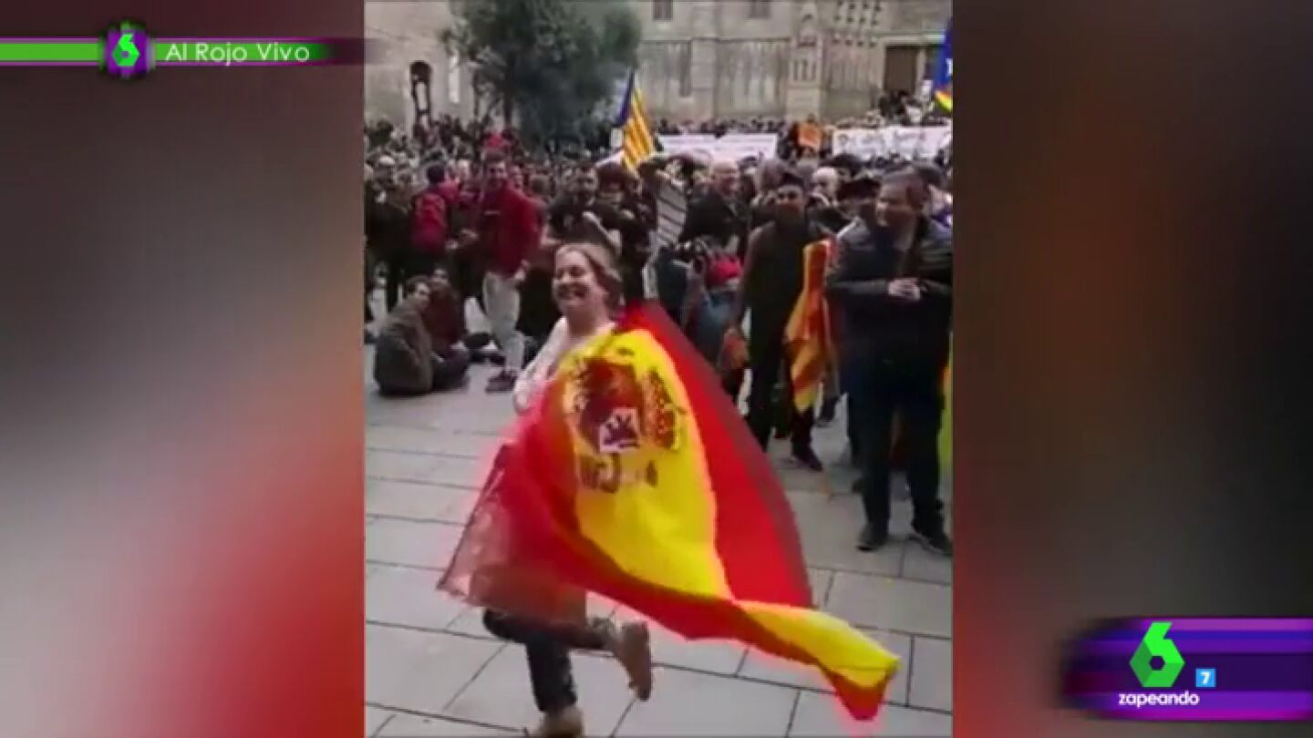 Una se&ntilde;ora bailando
