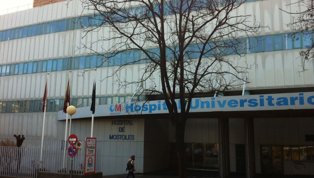 El área de pediatría del Hospital Universitario de Móstoles es decorada por los alumnos de la Universidad Rey Juan Carlos