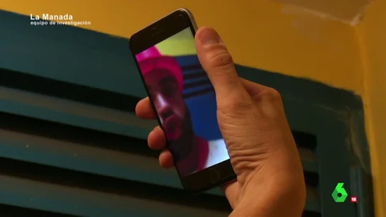 El vídeo de 96 segundos de la presunta violación múltiple grabado por 'La Manada': "No se le ve ningún tipo de emoción facial" El vídeo de 96 segundos de la presunta violación múltiple grabado por 'La Manada': "No se le ve ningún tipo de emoción facial"
