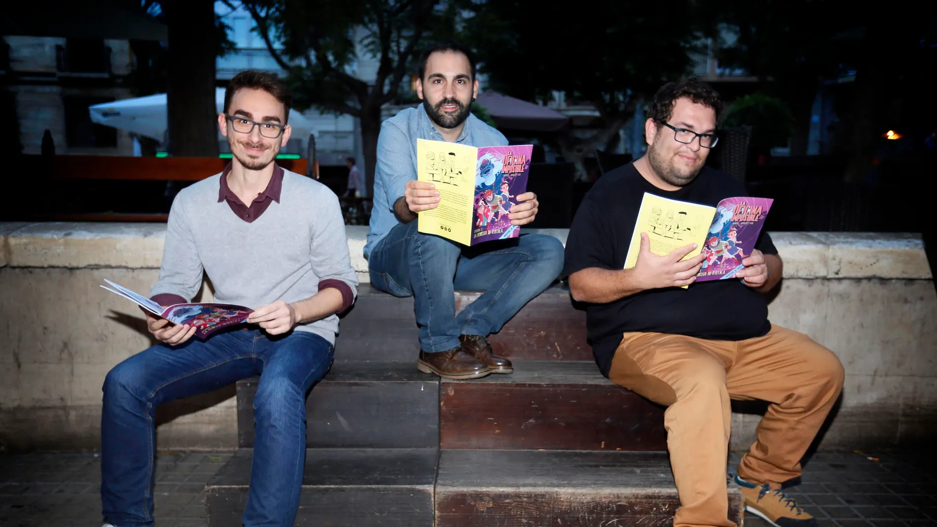 Sus tres creadores: dos profesores y un ilustrador de Elche,Víctor Aroca , Pedro Ortega y Pablo Fernández