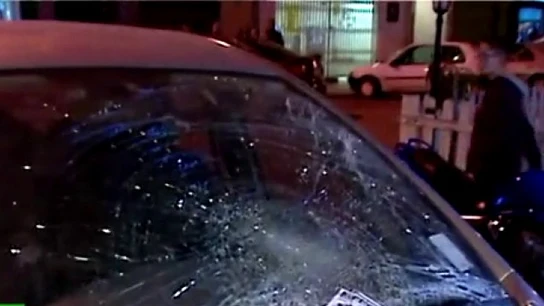 Un hombre intenta suicidarse tras degollar a su hija en Alzira, Valencia Un hombre intenta suicidarse tras degollar a su hija en Alzira, Valencia