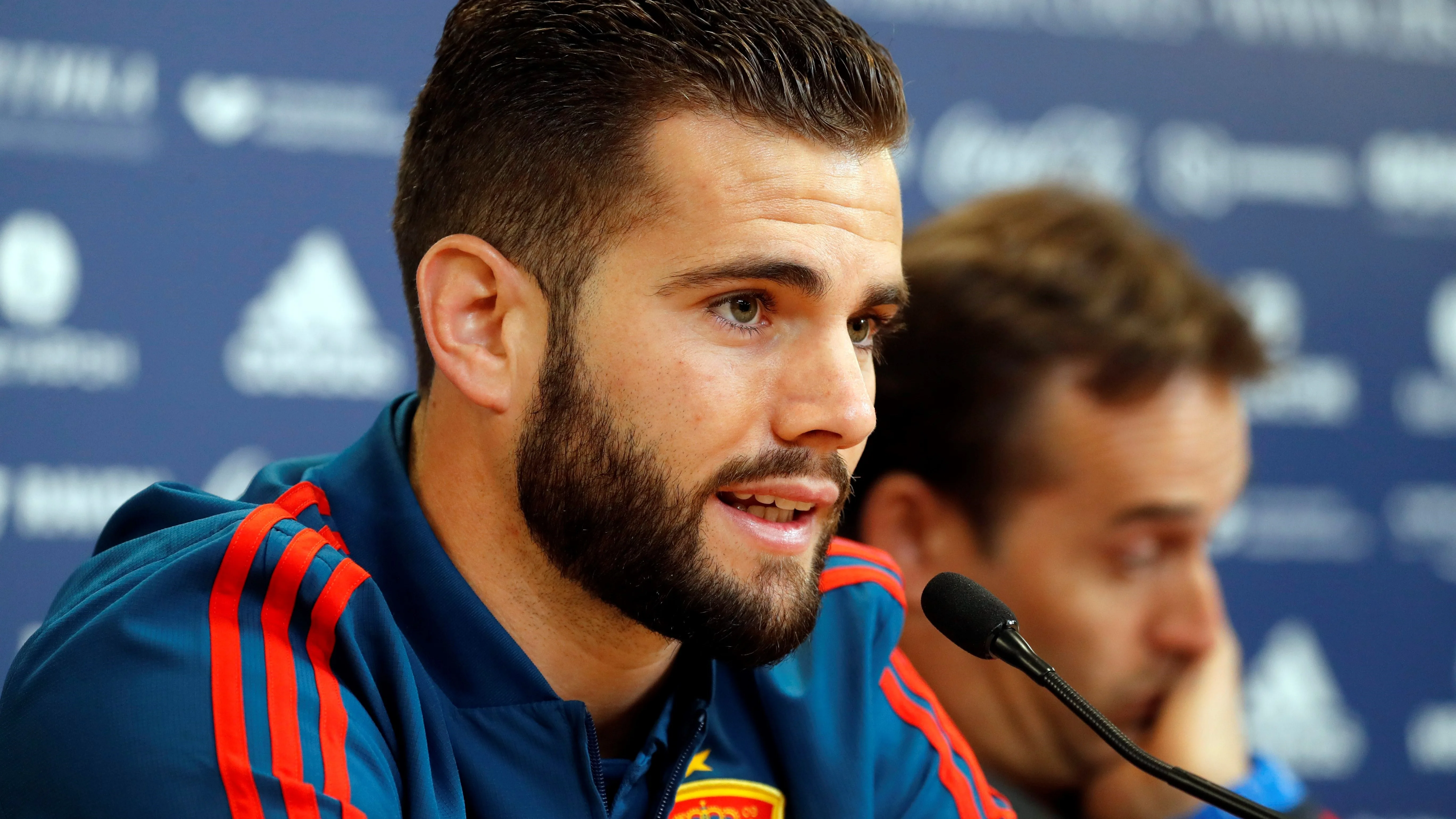 Nacho comparece ante los medios de comunicación