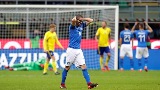 Bonucci se lleva las manos a la cabeza frente a Suecia