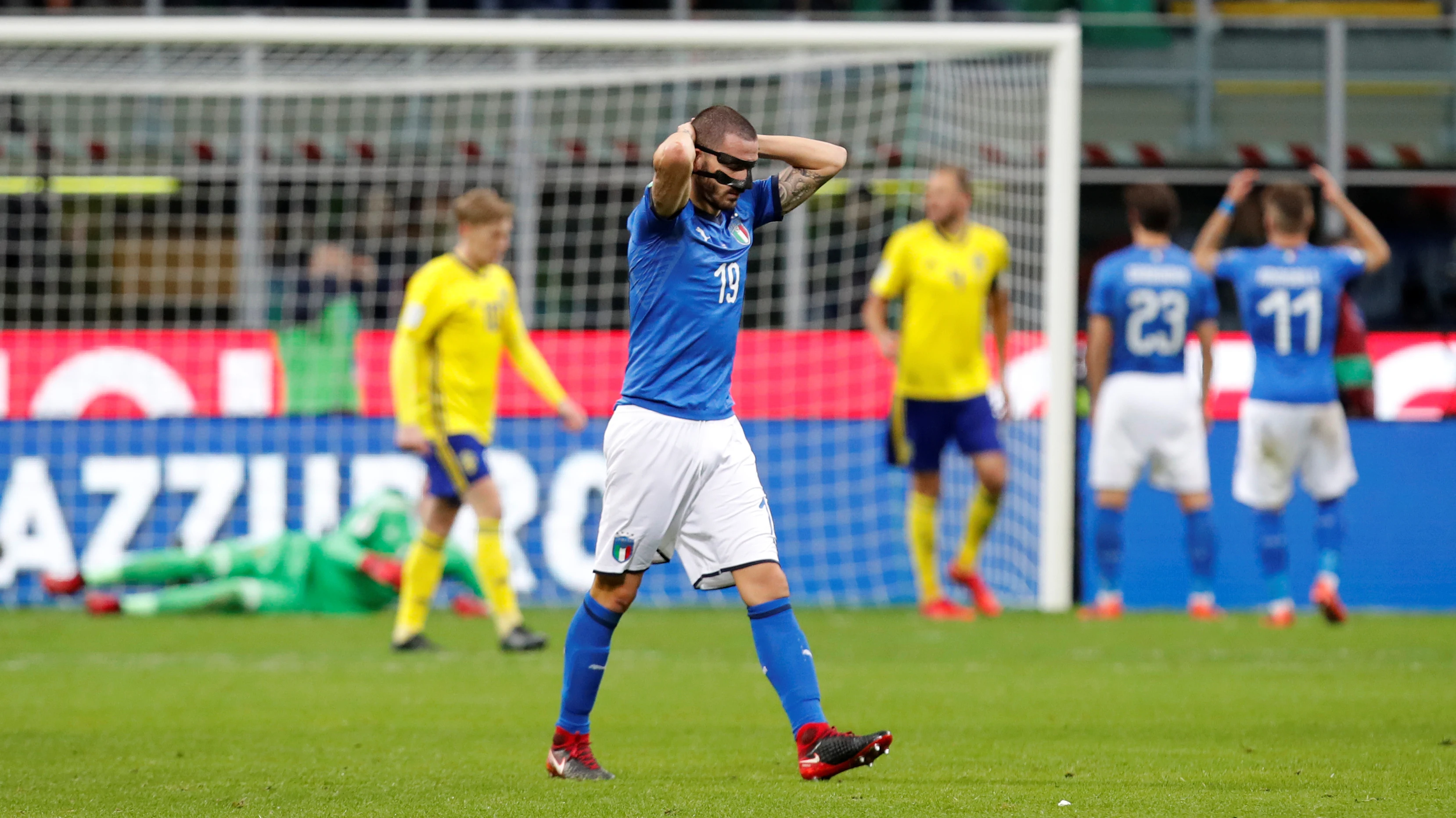 Bonucci se lleva las manos a la cabeza frente a Suecia