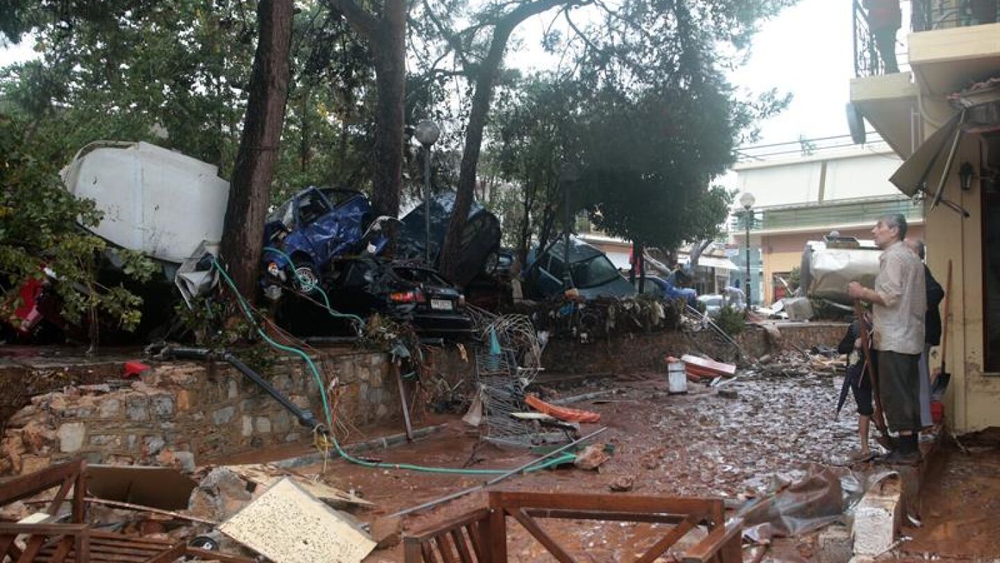 Lluvias torrenciales ca&iacute;das al oeste de Atenas