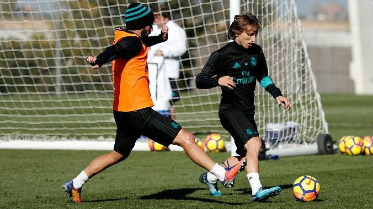 Modric e Isco, en Valdebebas