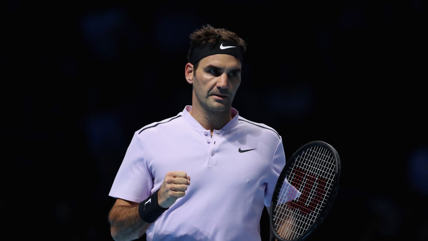 Roger Federer celebra un punto ante Zverev