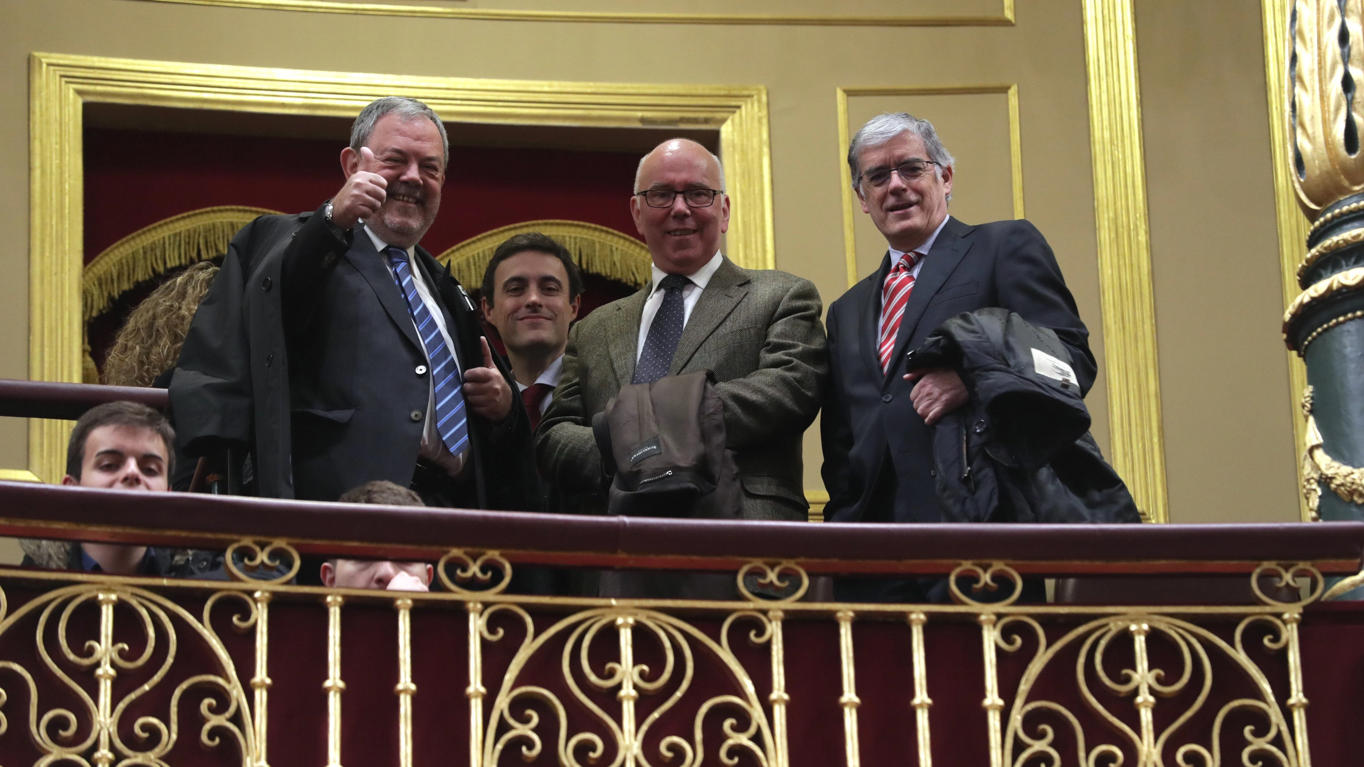 El consejero de Economía y Hacienda del Gobierno Vasco, Pedro Azpiazu, en la tribuna de invitados del Congreso