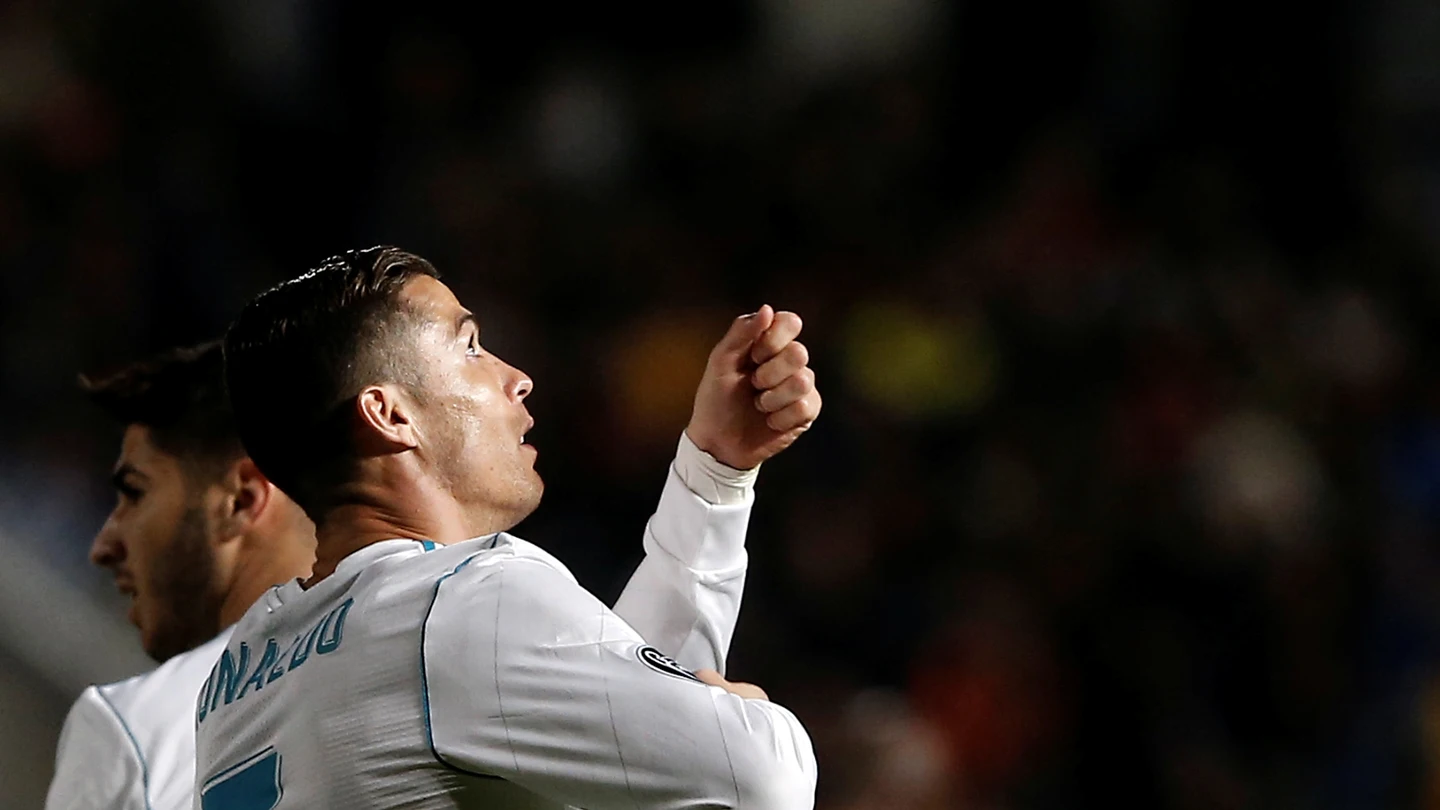 Cristiano Ronaldo y su nueva celebración que 'estrenó' ante el APOEL Cristiano Ronaldo y su nueva celebración que 'estrenó' ante el APOEL
