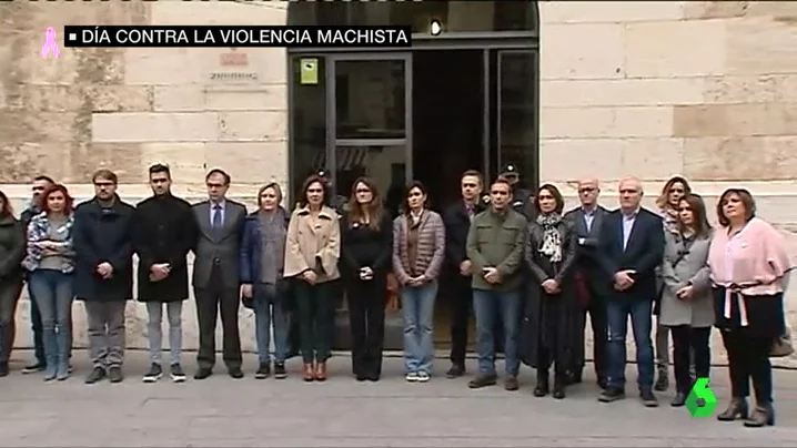 Contración en Vinaroz, en Valencia, contra la violencia machista Contración en Vinaroz, en Valencia, contra la violencia machista