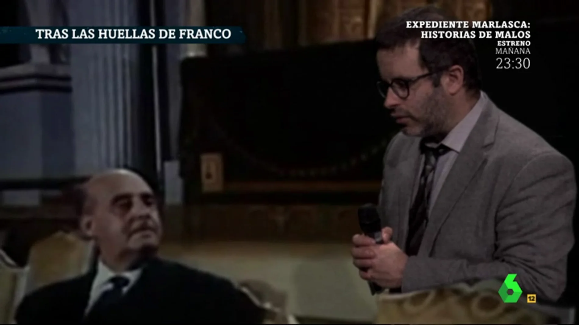 Edu Galán 'entrevista' a Francisco Franco