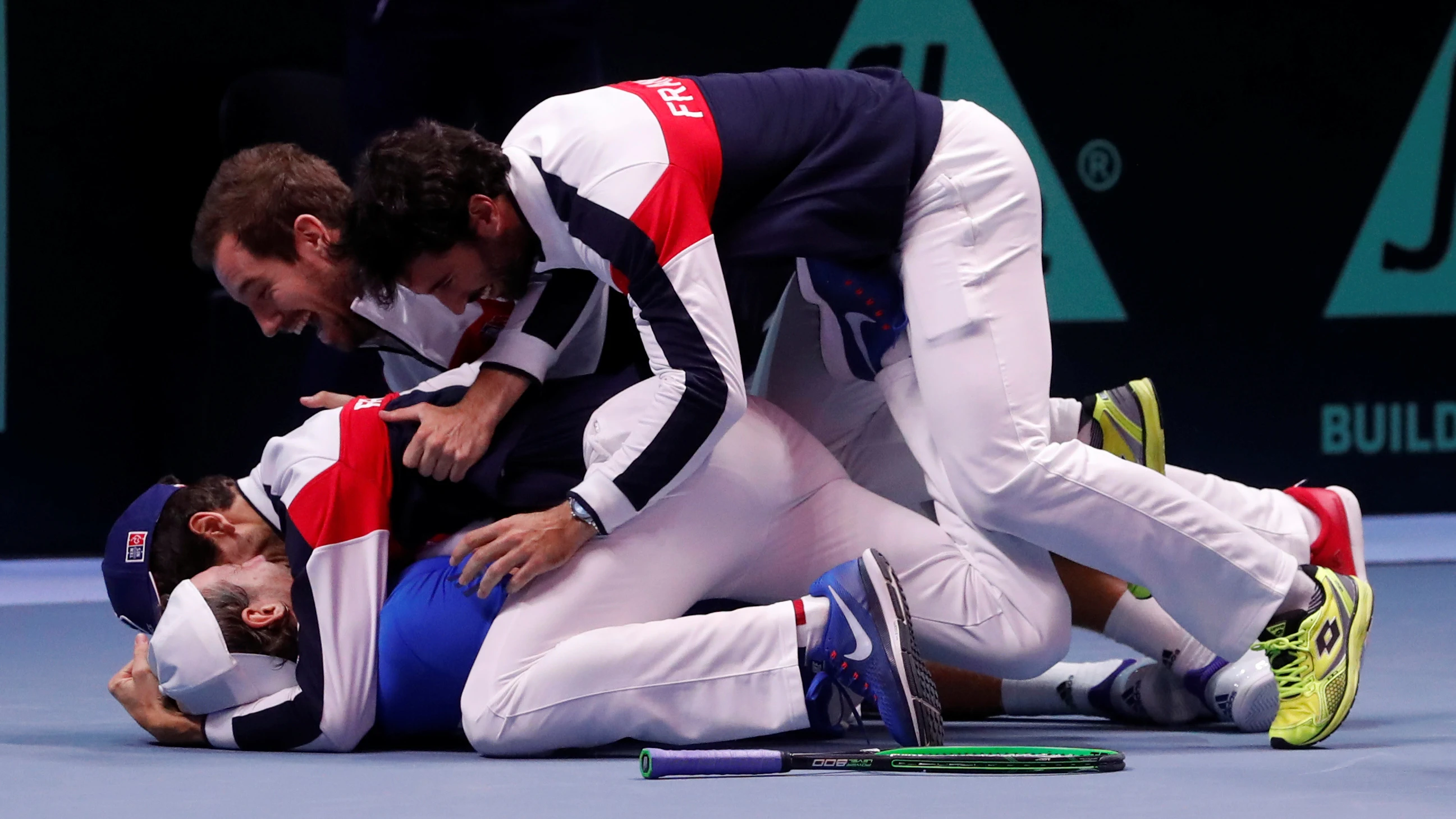 El equipo de Francia celebra su triunfo en la Copa Davis