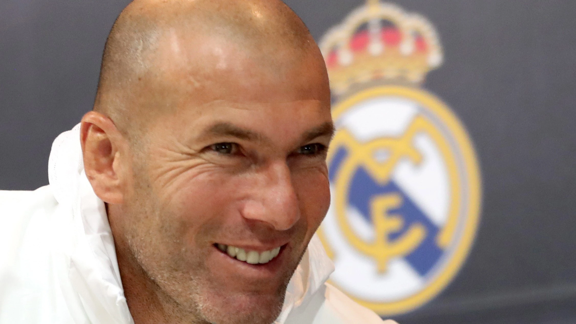 Zidane, sonriente en rueda de prensa