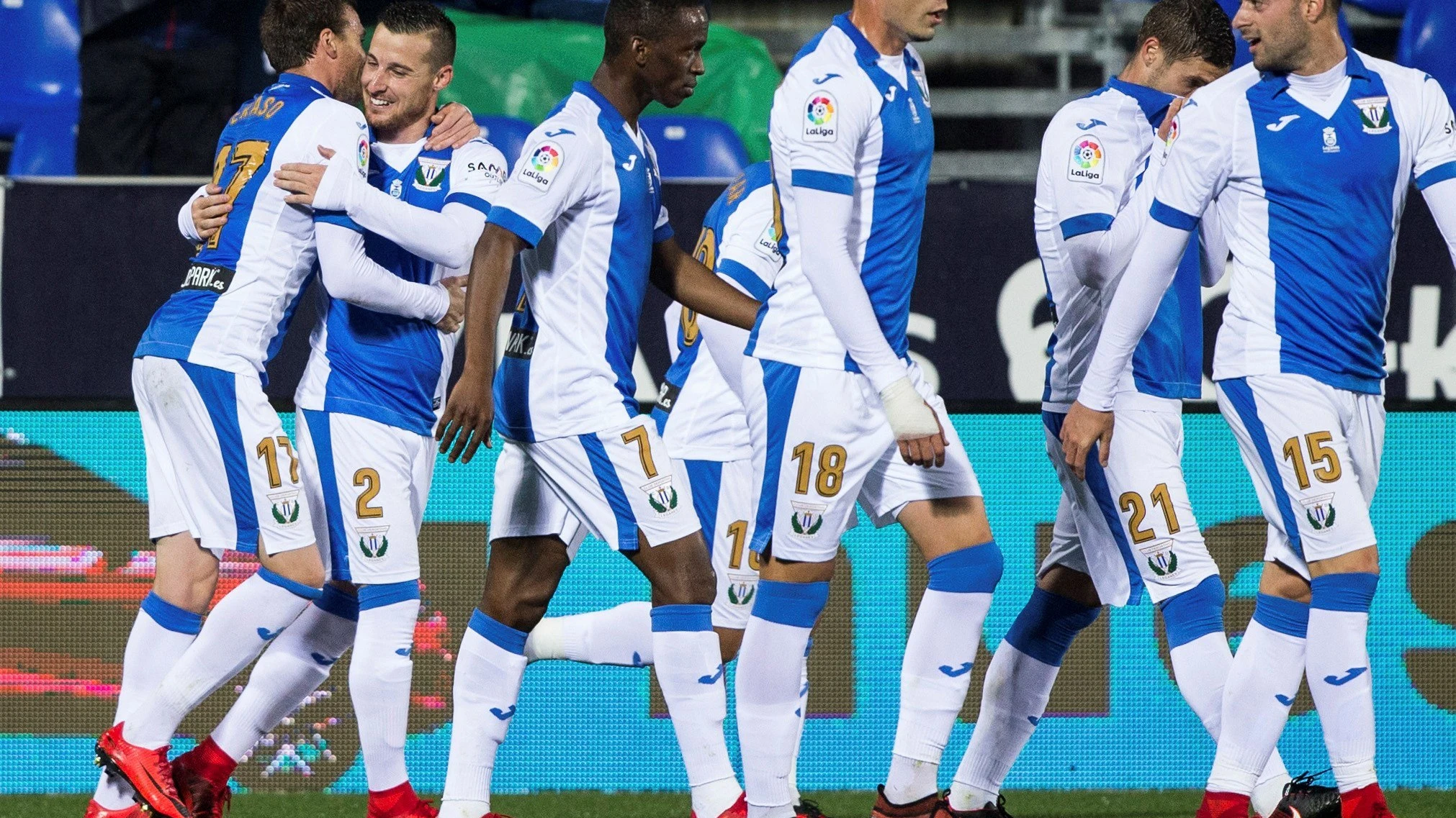 Los jugadores del Leganés celebran el gol de Tito frente al Valladolid