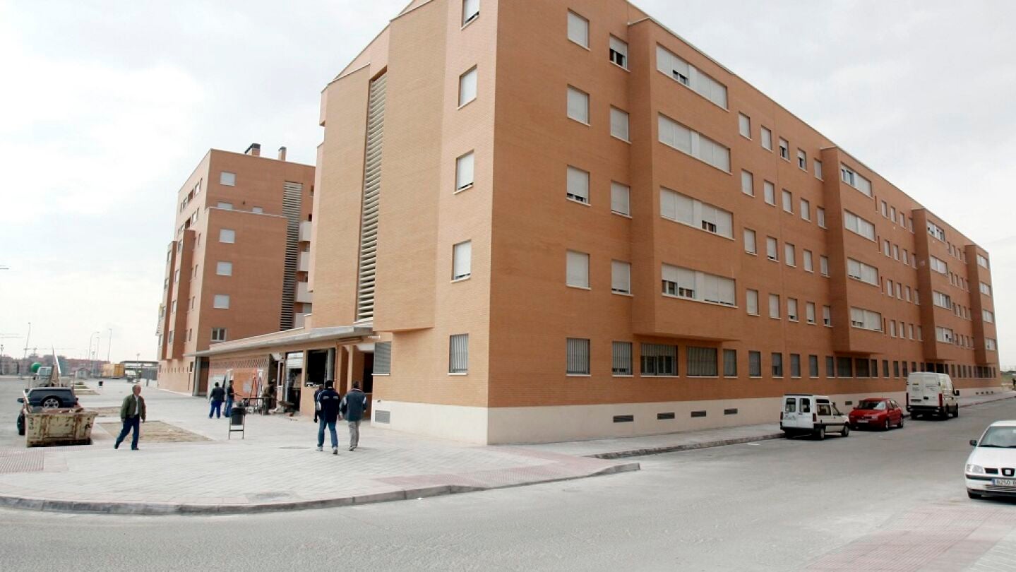 En la imagen, un edificio de viviendas.
